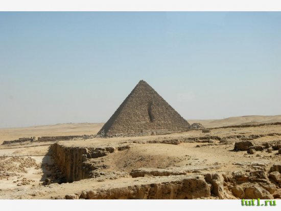 Пирамида Микерина в Египте