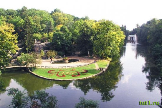 Софиевский парк в городе Умань