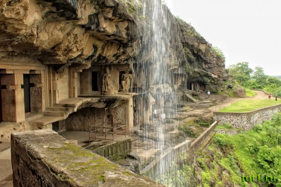 Индия - пещерные храмы Эллоры