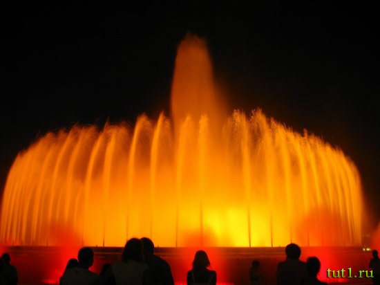 Барселона - поющие фонтаны Монтжуик