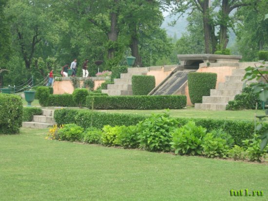 Сринагар - сад Шалимар