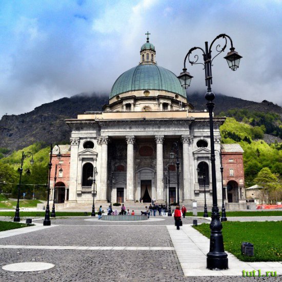 Сакро-Монте ди Оропа - Италия