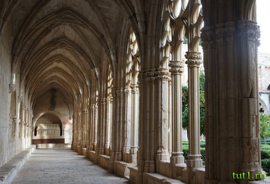 Монастырь Сантес-Креус - Каталония