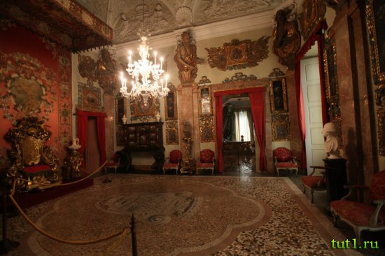 Остров Изола Пескаторе на озере Маджоре - Италия