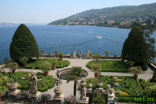 Острова и дворцы Борромео на озере Маджоре - Италия