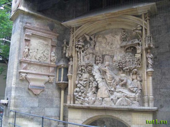 Венский собор Святого Стефана - каменная резьба