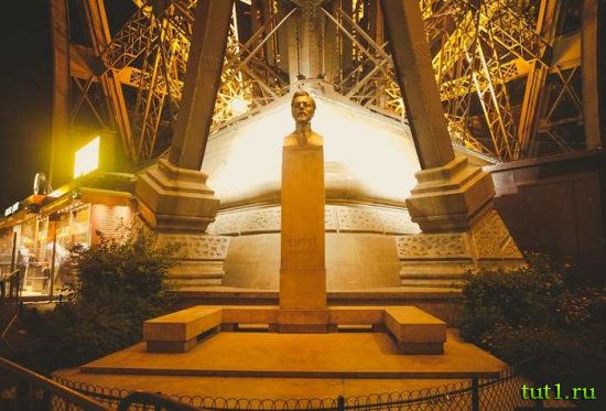 Эйфелева башня - памятник Гюставу Эйфелю