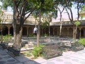 Городской дворец Удайпура - дворец-сад Бари-Махал