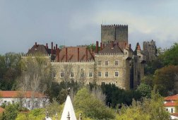 Герцогский дворец — Гимарайнш, Португалия