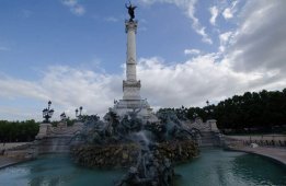 Бордо - эспланада Кэнконс