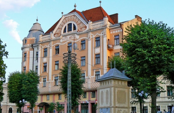 Черновцы - отель Бристоль